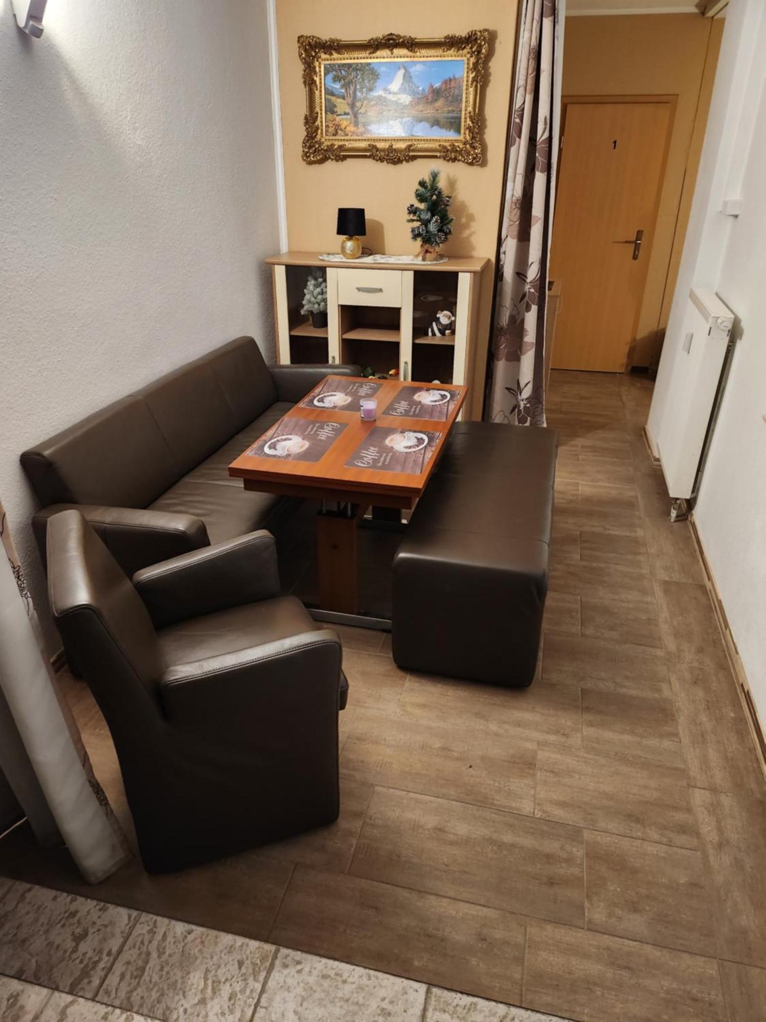 Halle, Top -Preise, 79 Qm Sd Fewo, Eg, Wahlweise Mit 1- 3 Dz, Tv Lounge, Kueche, Bad Wc Einfach Und Gut, Langzeitmieter Vb Preise Halle  Εξωτερικό φωτογραφία